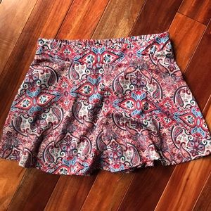 Flowy printed shorts